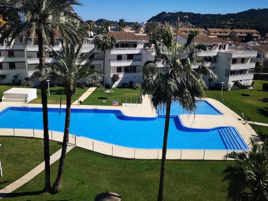 Casa en urb. con la piscina más GRANDE de Jávea. Exterior foto